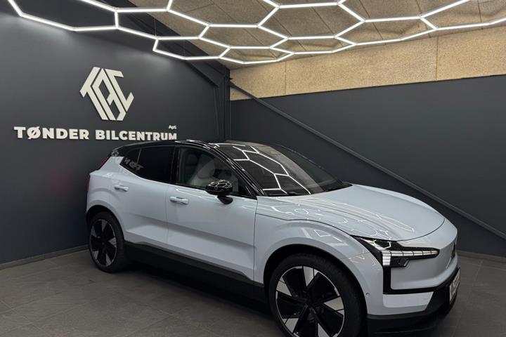 Blå Volvo EX30 fra 2024