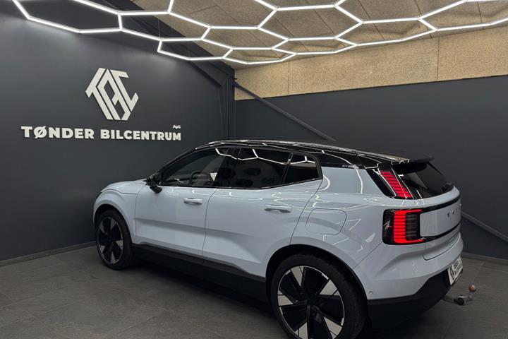 Blå Volvo EX30 fra 2024