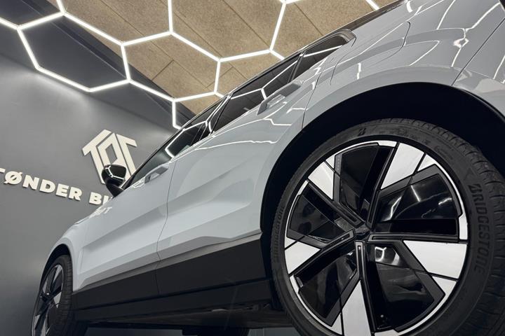 Blå Volvo EX30 fra 2024