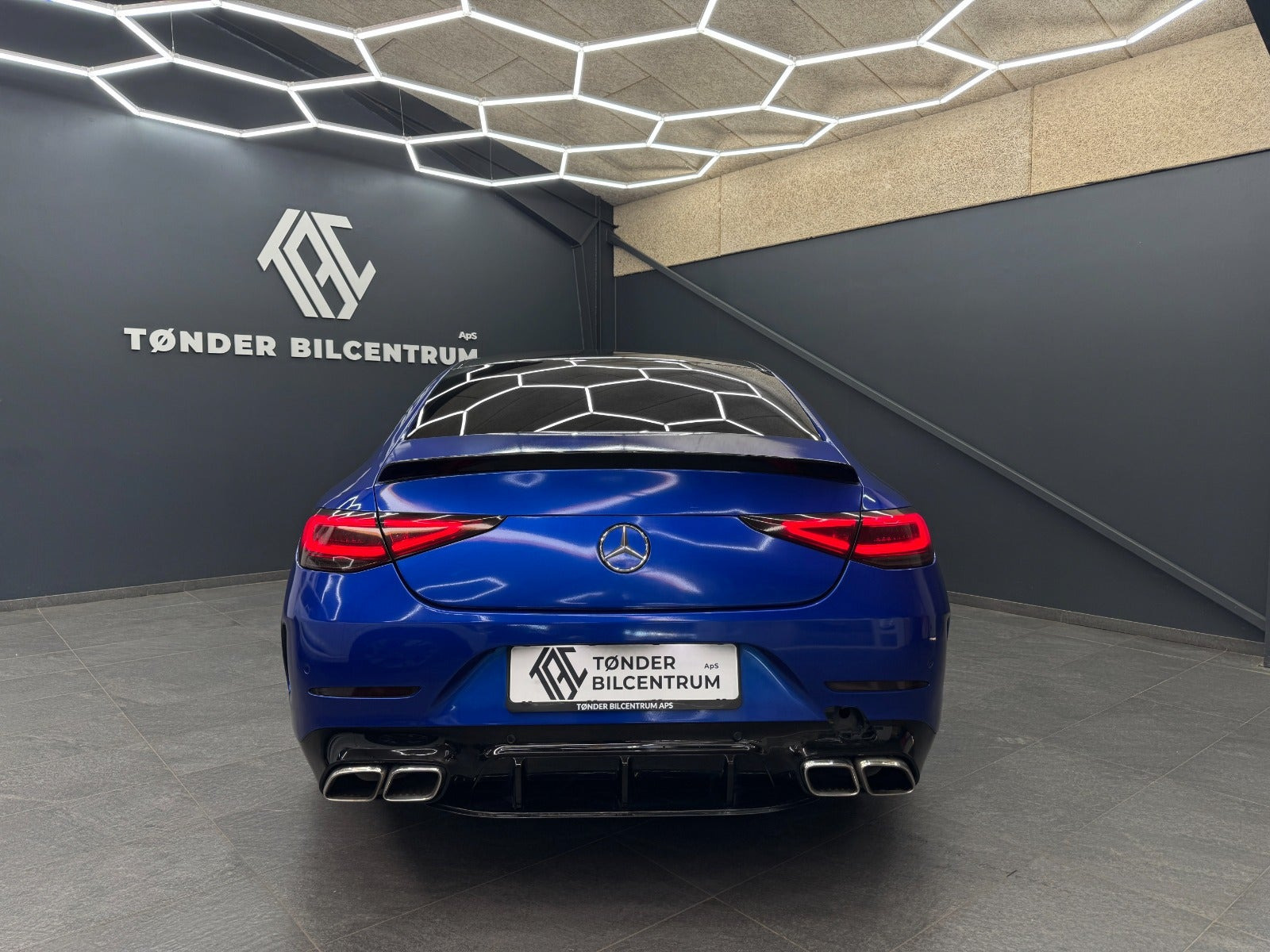 Blå Mercedes CLS450 fra 2018