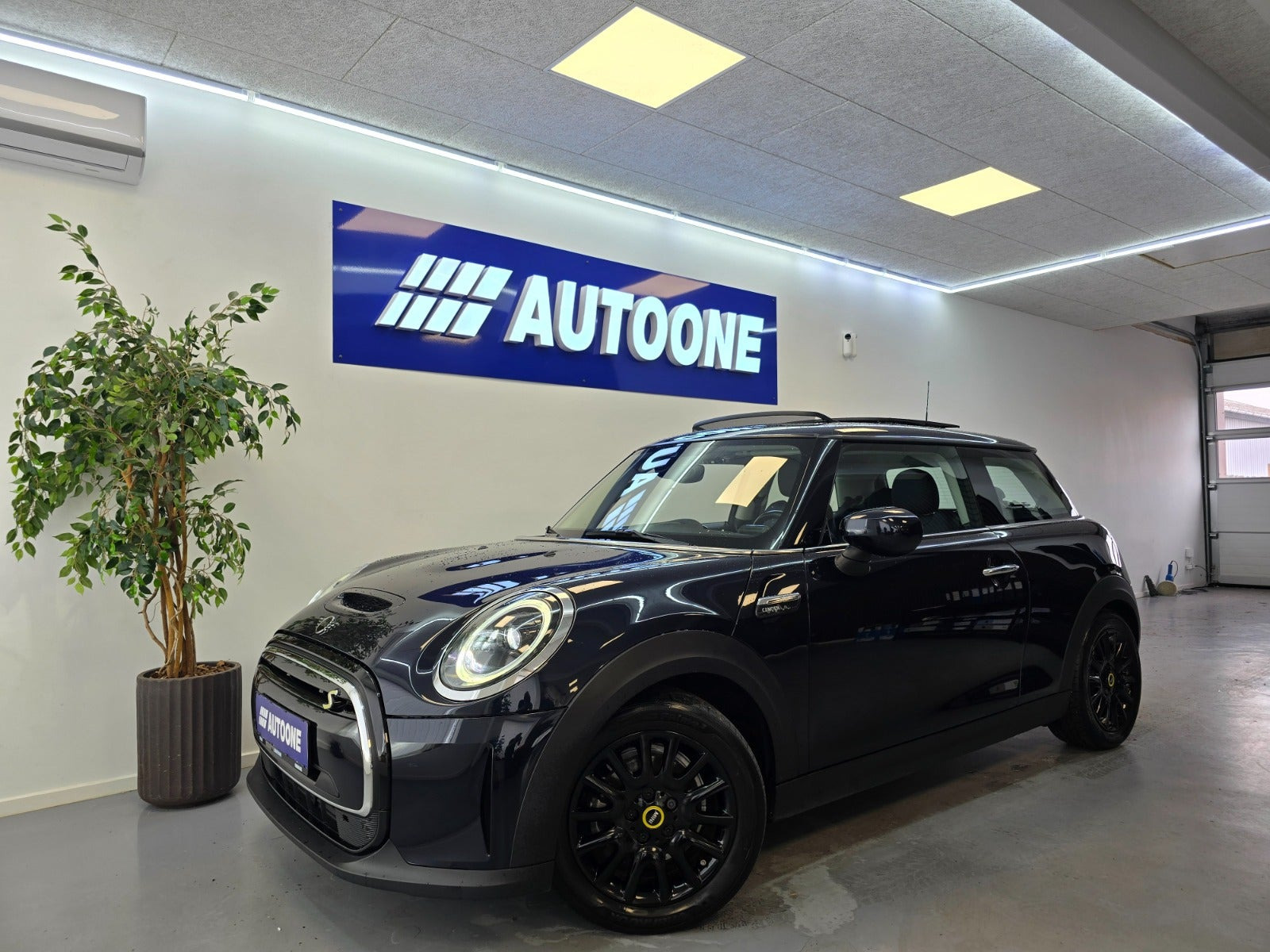 Mini Cooper SE Camden Edition
