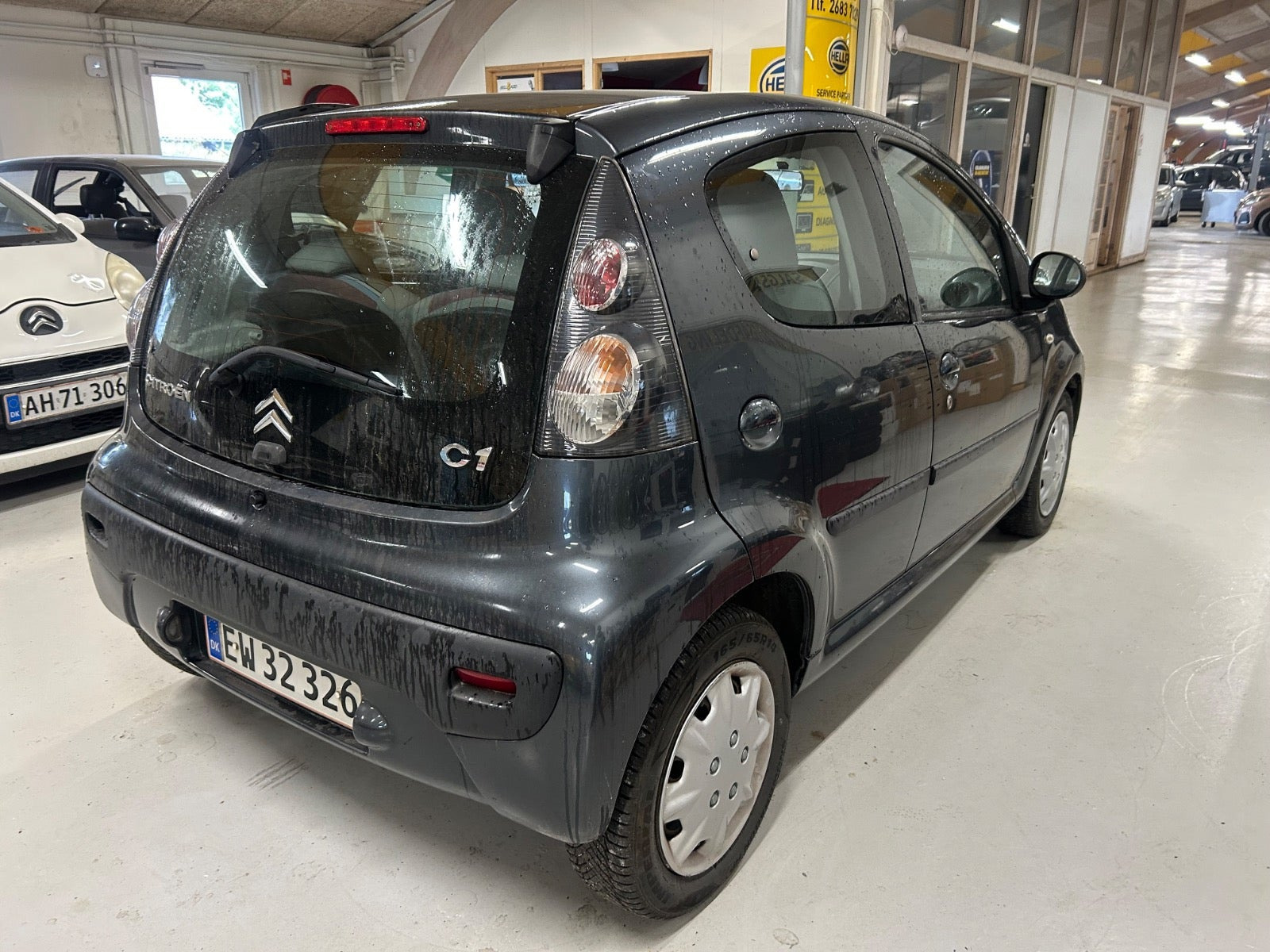Grå Citroën C1 fra 2011