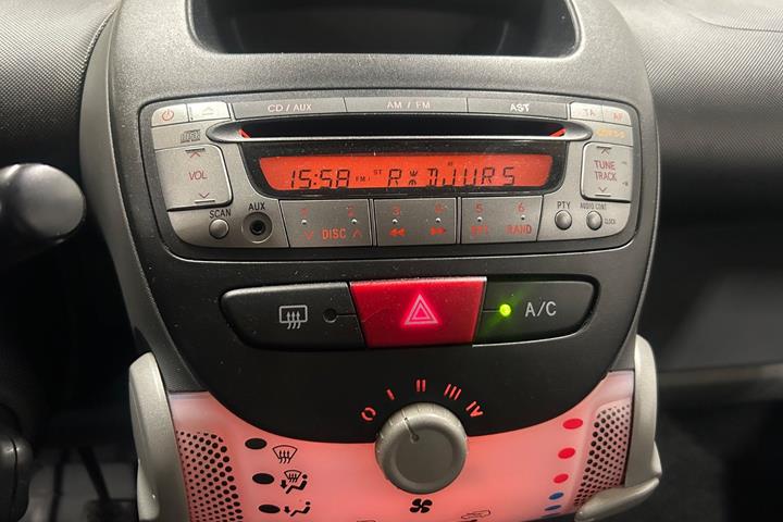 Grå Citroën C1 fra 2011