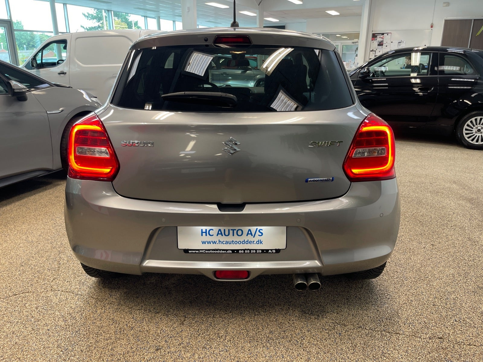 Grå Suzuki Swift fra 2022