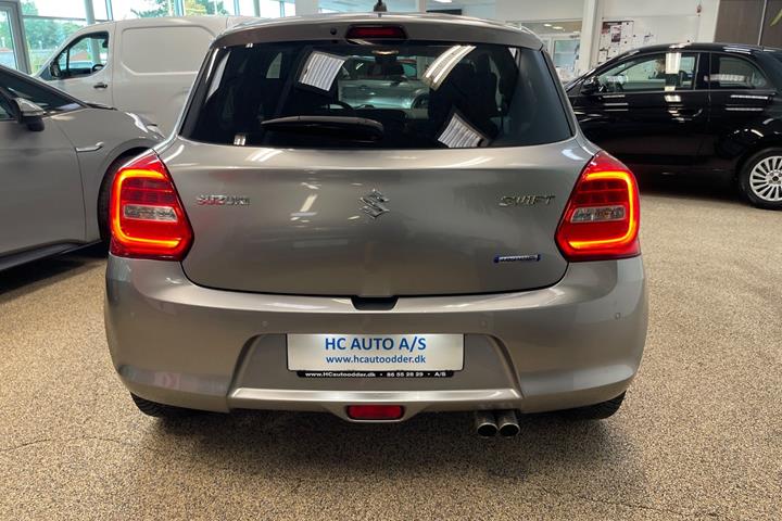 Grå Suzuki Swift fra 2022