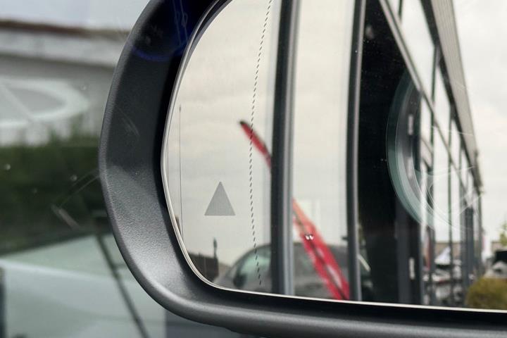 Sort Mercedes EQA250+ fra 2025