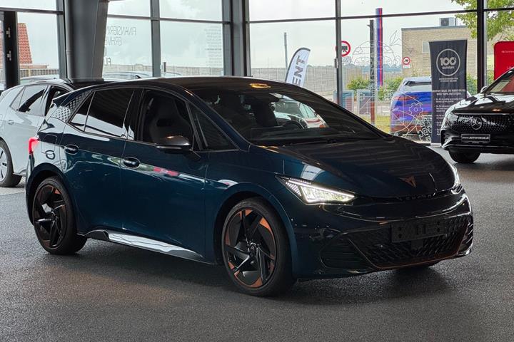 Blå Cupra Born fra 2022