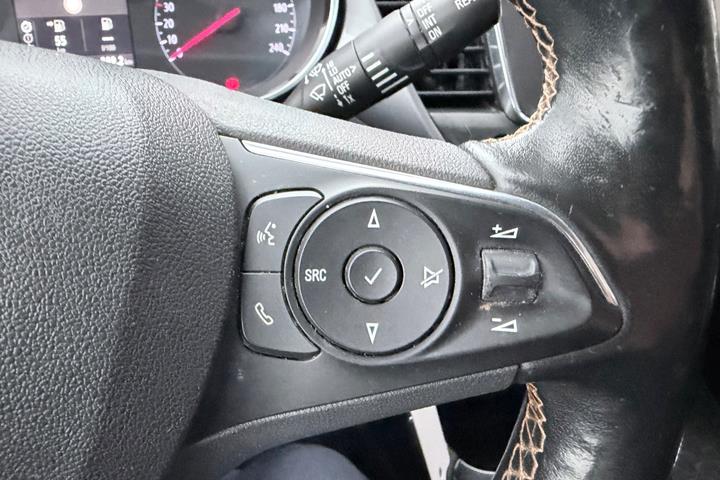 Sort Opel Crossland X fra 2017
