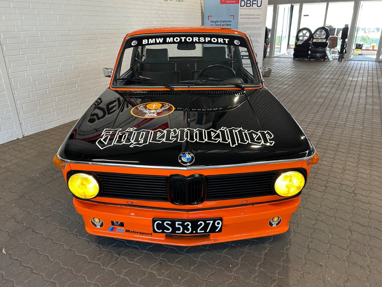 Orange BMW 2002 fra 1972