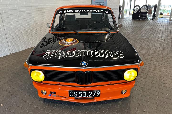 Orange BMW 2002 fra 1972