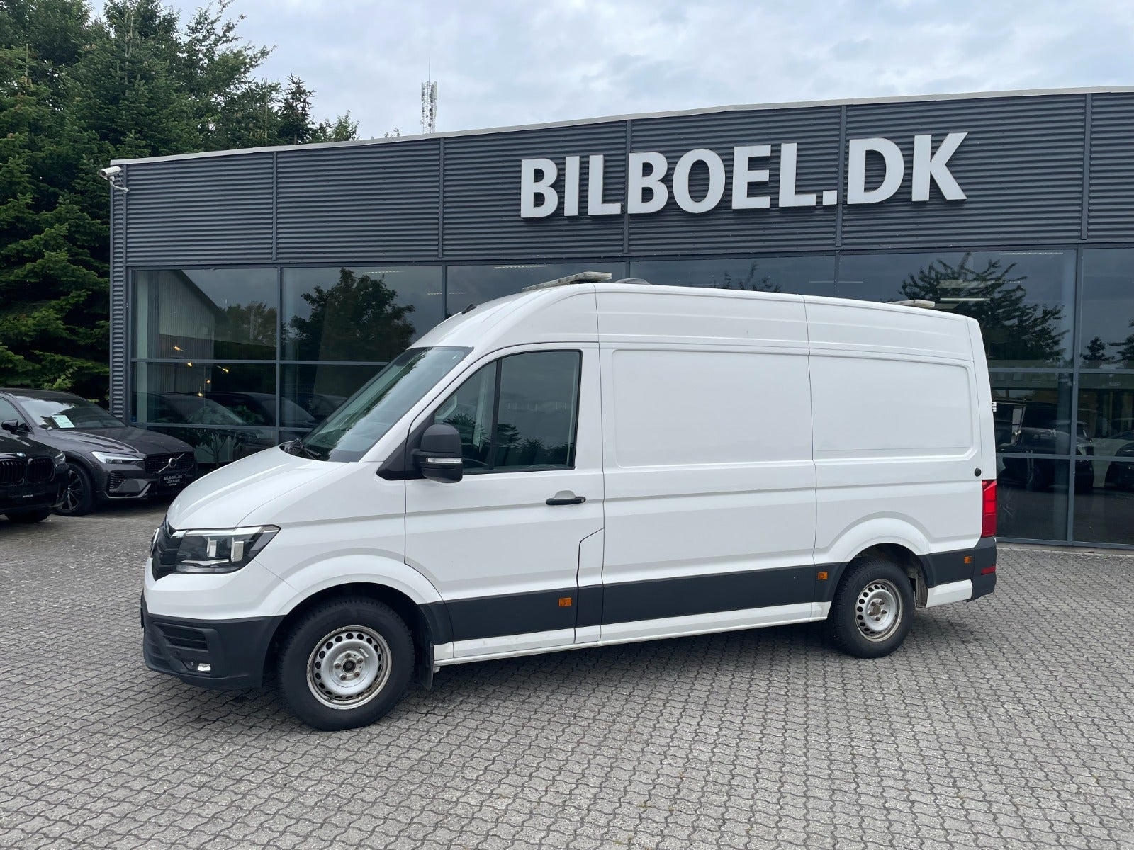 Hvid VW Crafter 35 fra 2020