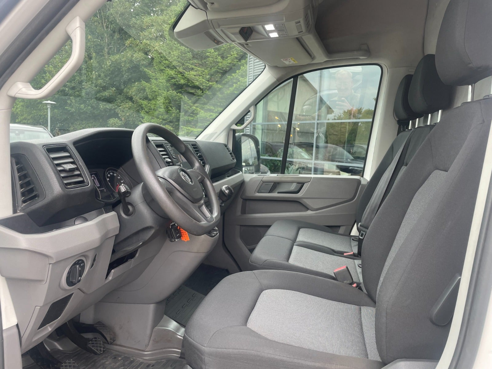 Hvid VW Crafter 35 fra 2020