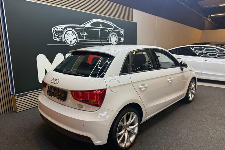 Hvid Audi A1 fra 2016