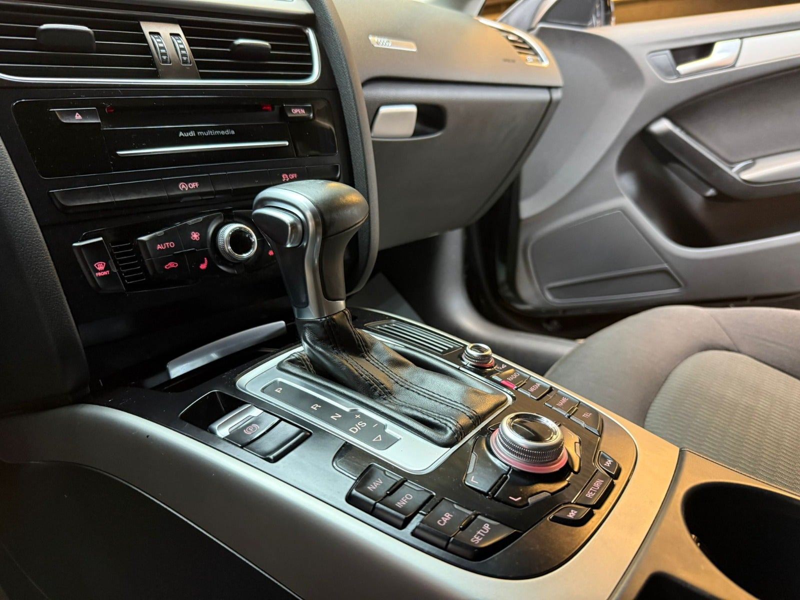 Sort Audi A5 fra 2012
