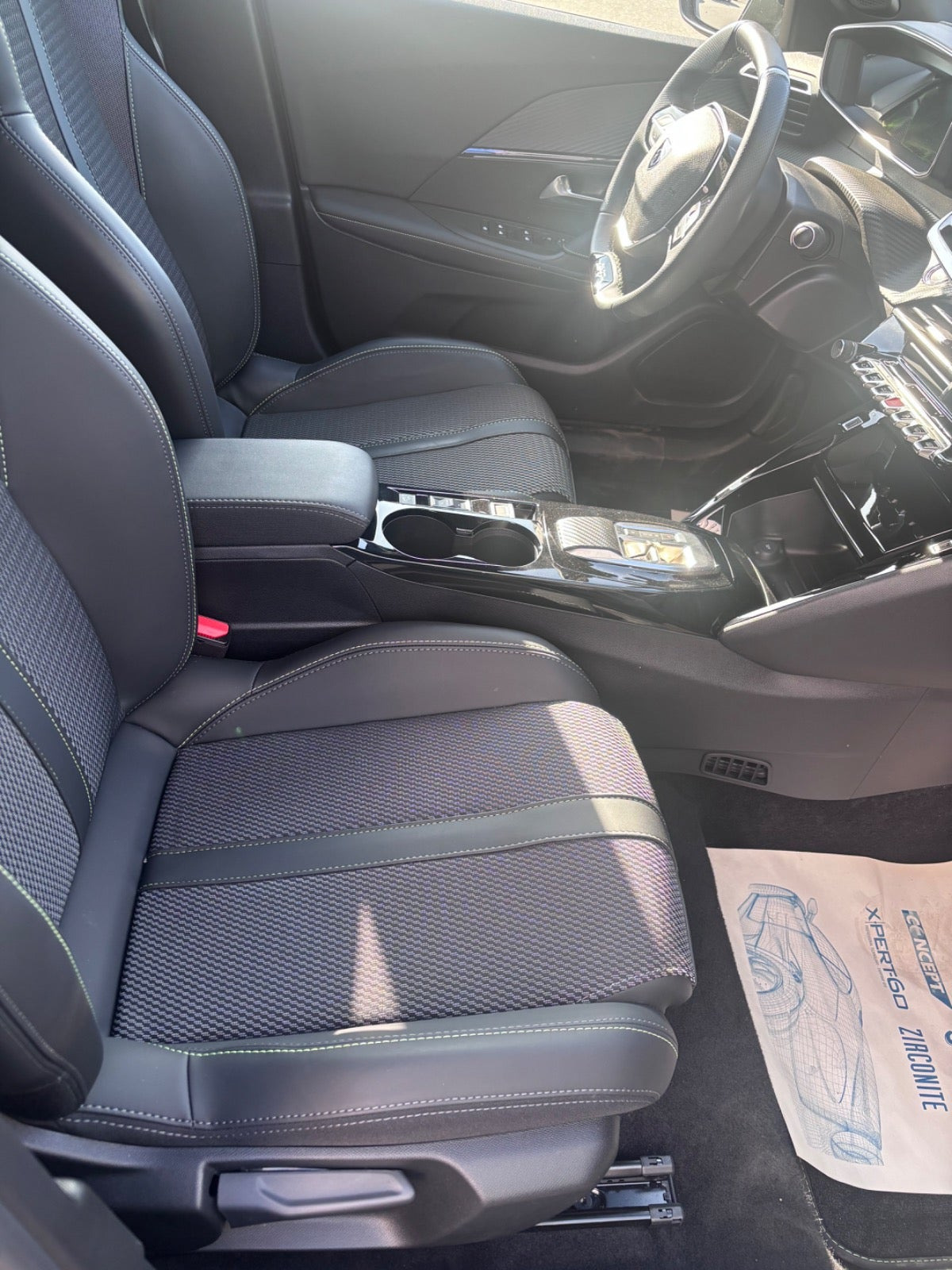 undefined Peugeot e-2008 fra 2024