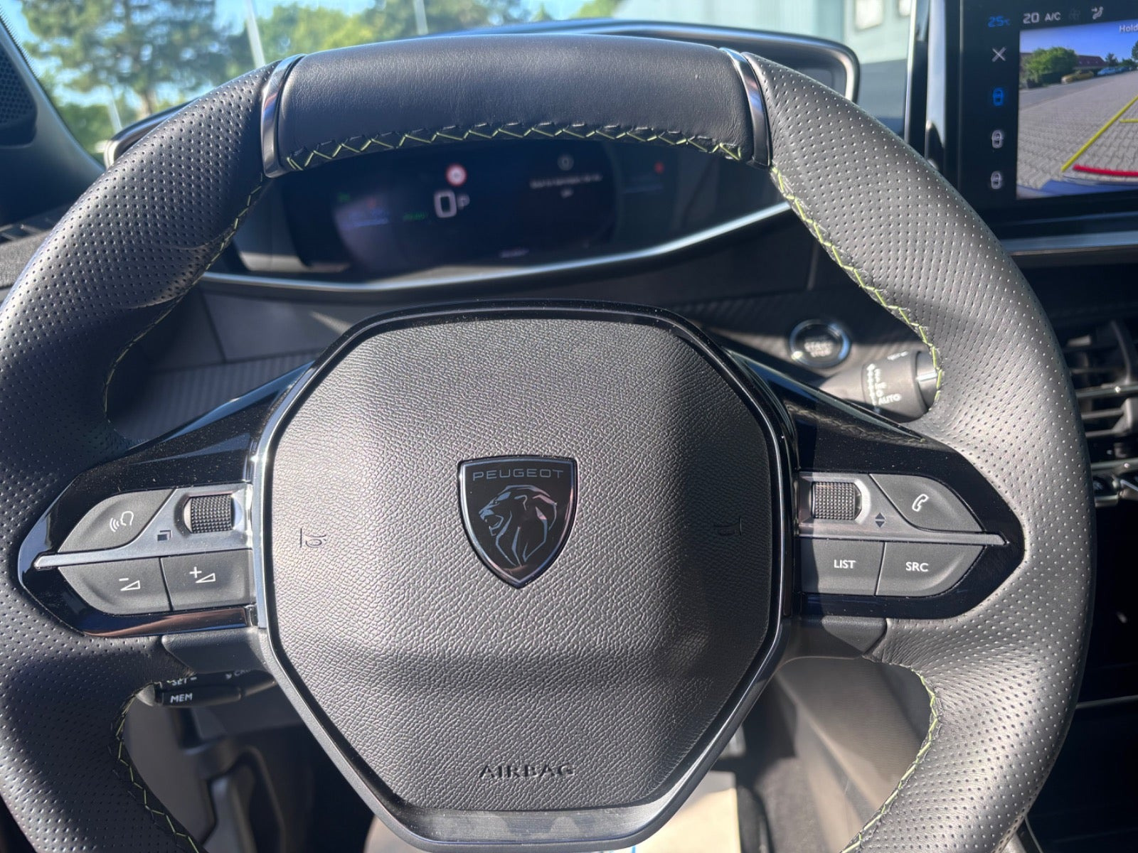 undefined Peugeot e-2008 fra 2024