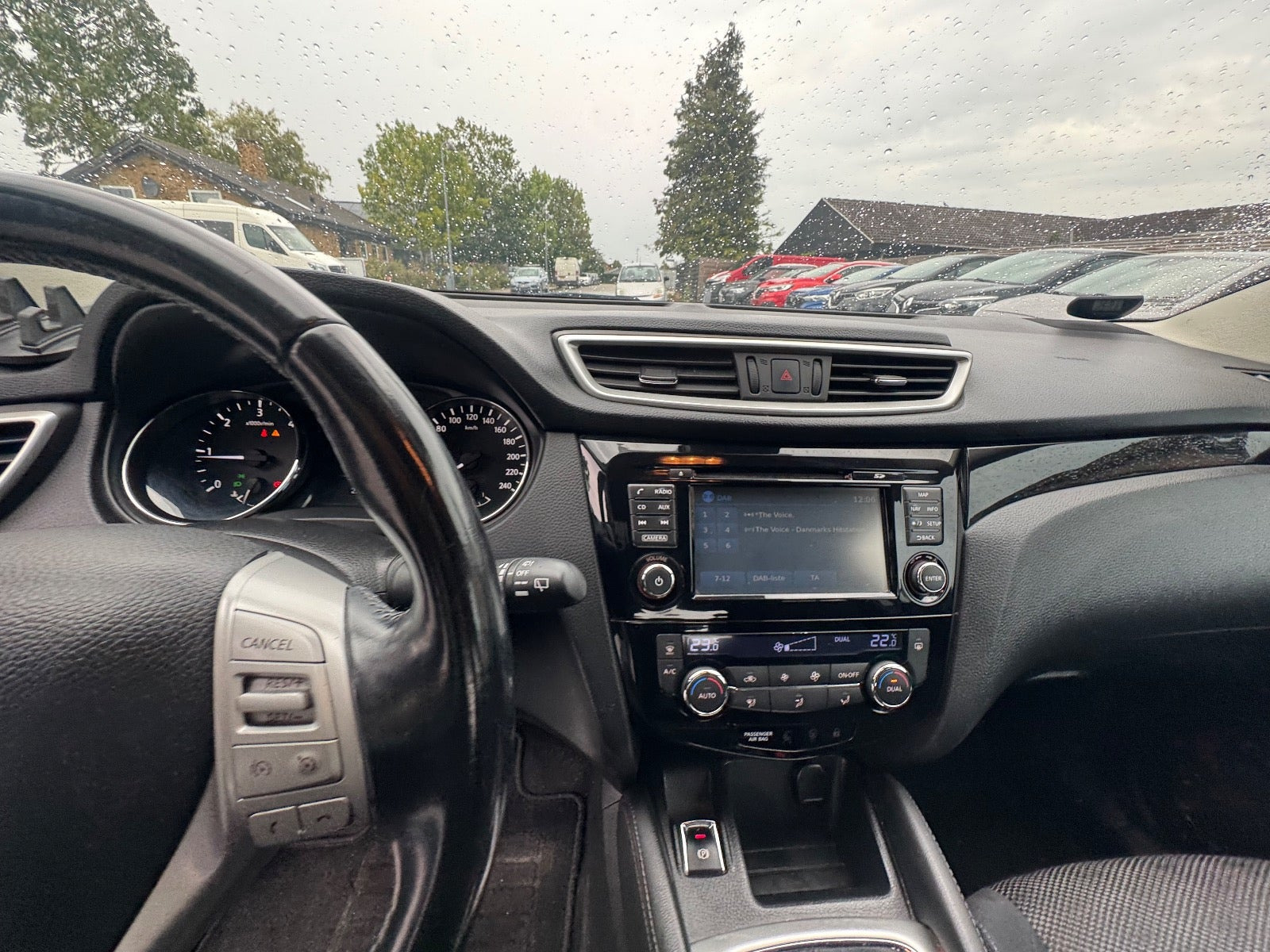 undefined Nissan Qashqai fra 2014
