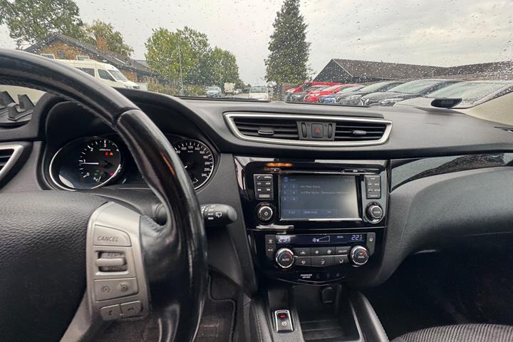 undefined Nissan Qashqai fra 2014