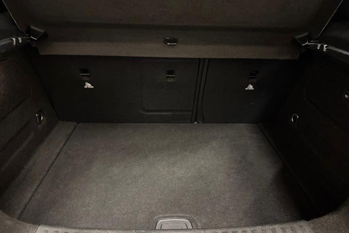 Sort Mercedes A180 d fra 2016
