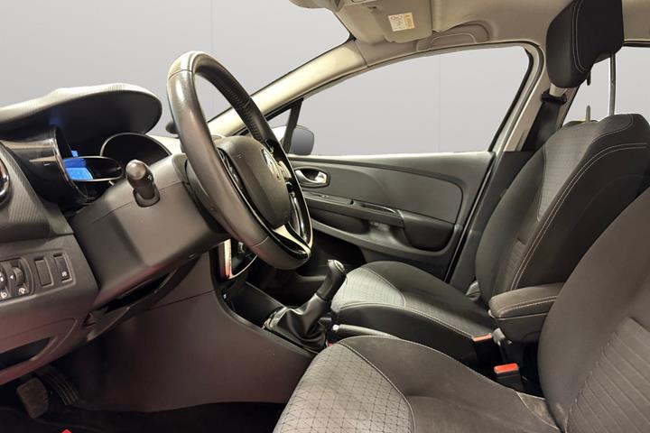 Hvid Renault Clio IV fra 2016