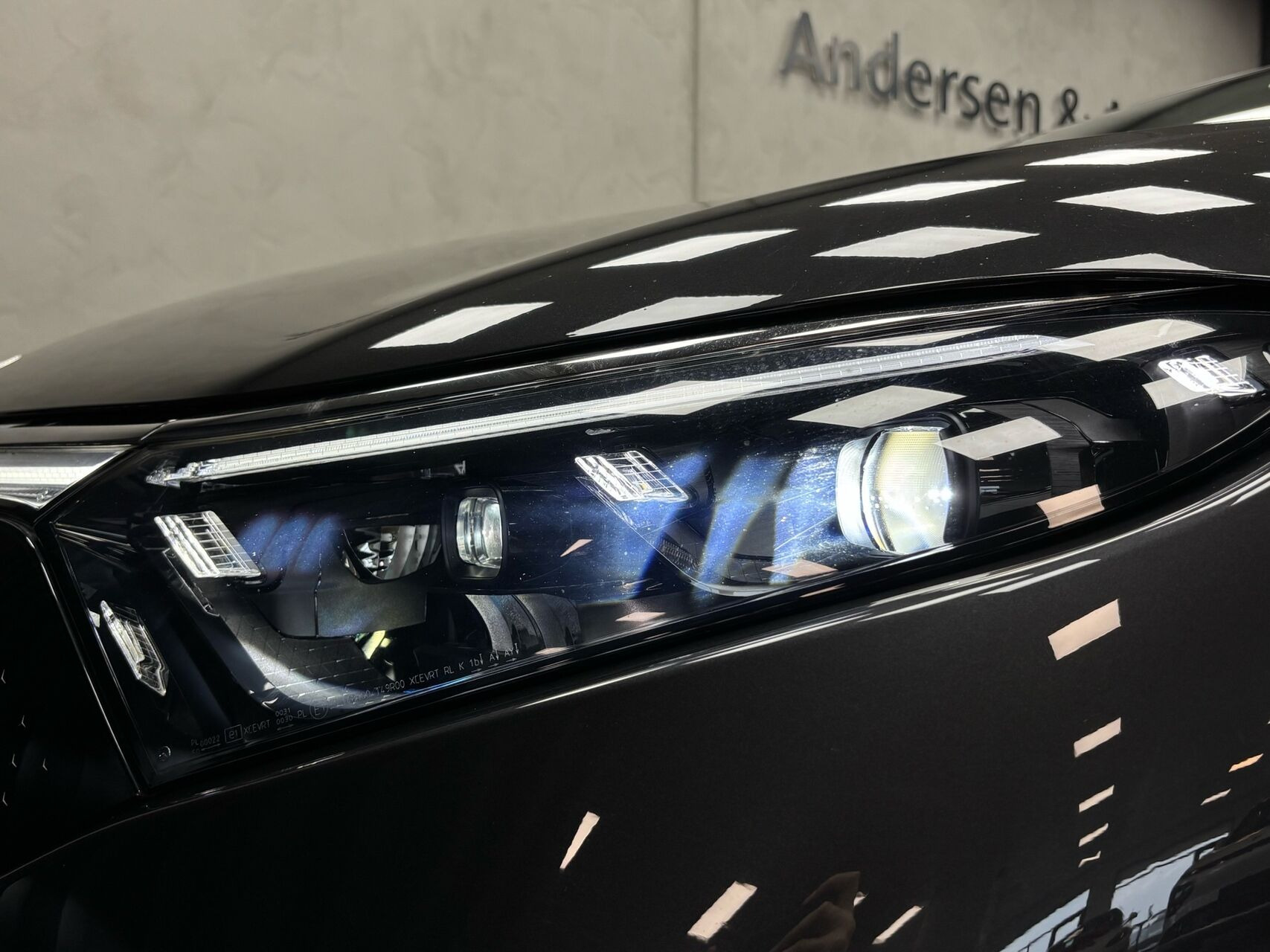 Grå Mercedes EQS 450 fra 2025