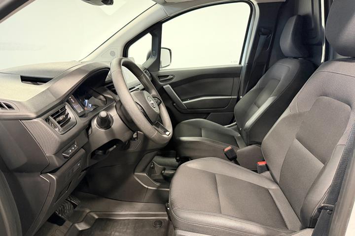 Hvid Nissan Townstar fra 2023