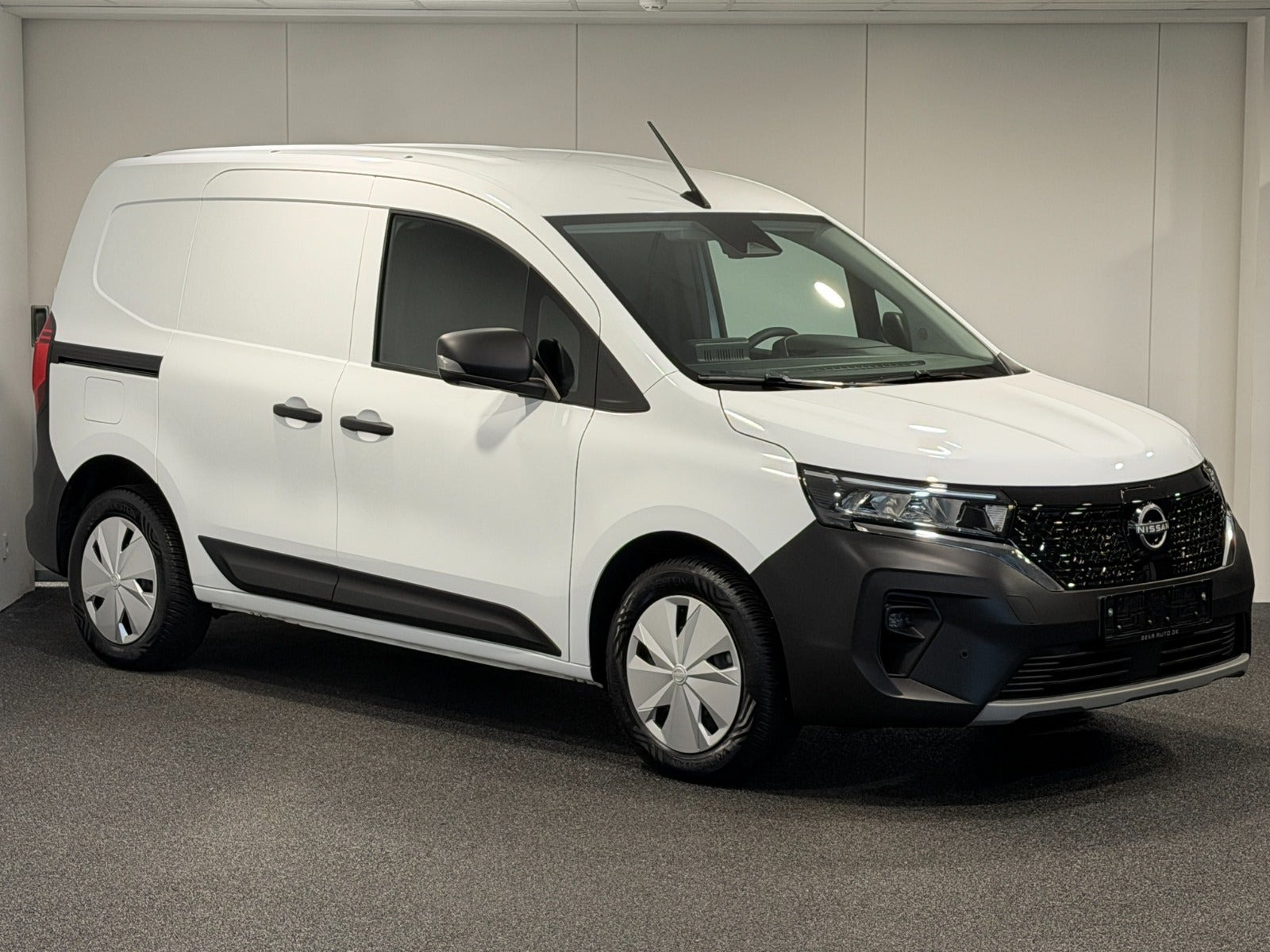 Hvid Nissan Townstar fra 2023