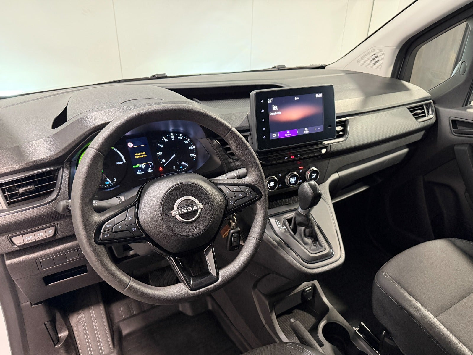 Hvid Nissan Townstar fra 2023