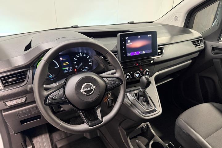 Hvid Nissan Townstar fra 2023