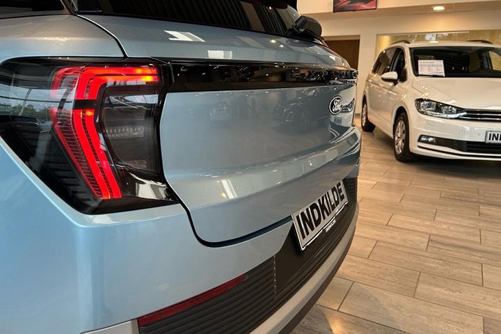 Blå Ford Explorer fra 2024