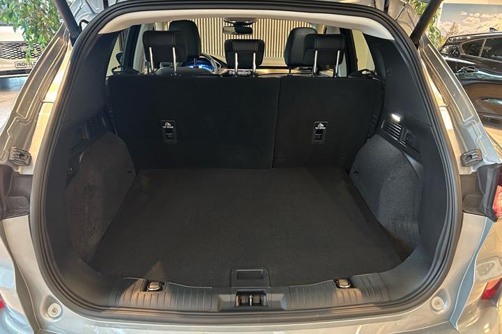 Sølv Ford Kuga fra 2021