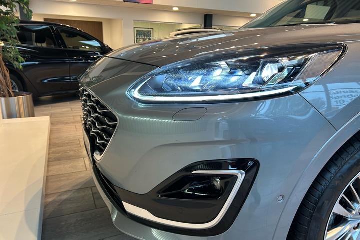 Sølv Ford Kuga fra 2021