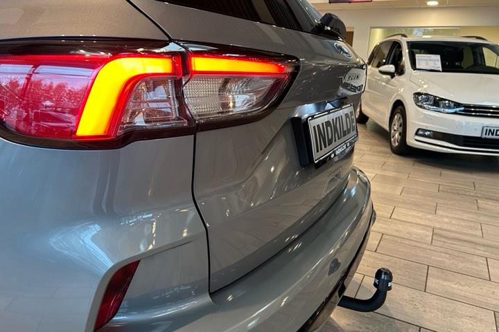 Sølv Ford Kuga fra 2021