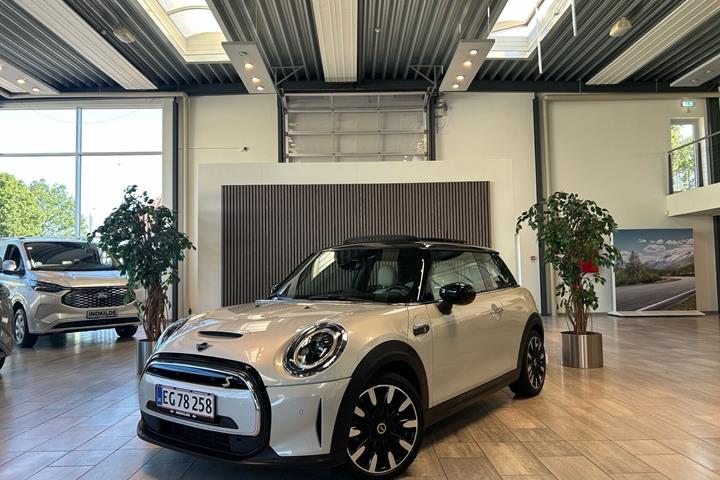 Hvid Mini Cooper fra 2022