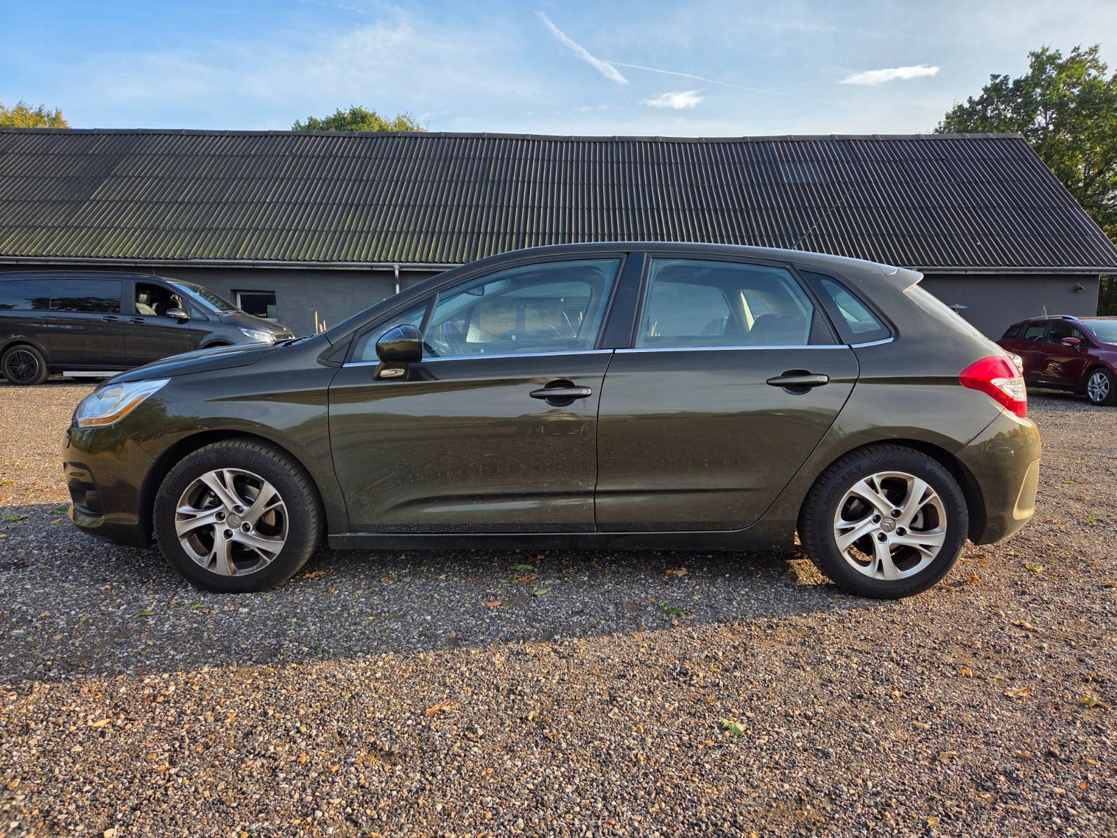 Brun Citroën C4 fra 2014