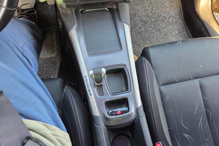 Brun Citroën C4 fra 2014