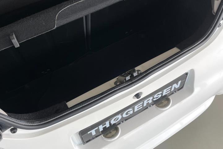 Hvid Toyota Aygo fra 2012