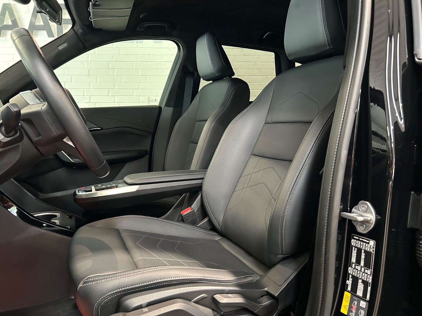 Sort BMW iX1 fra 2024