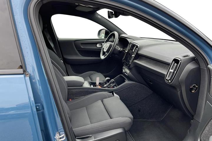 Blå Volvo C40 fra 2022