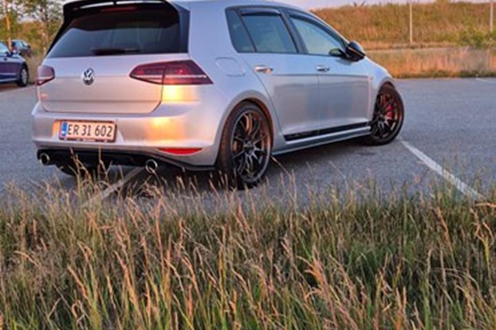 undefined VW Golf fra 2016