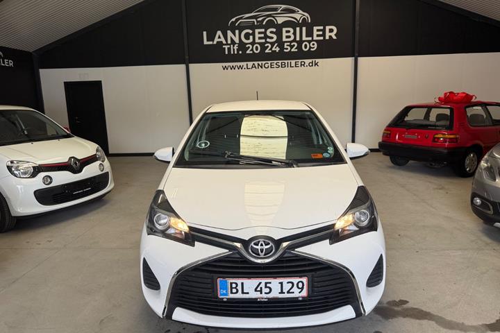 Hvid Toyota Yaris fra 2017