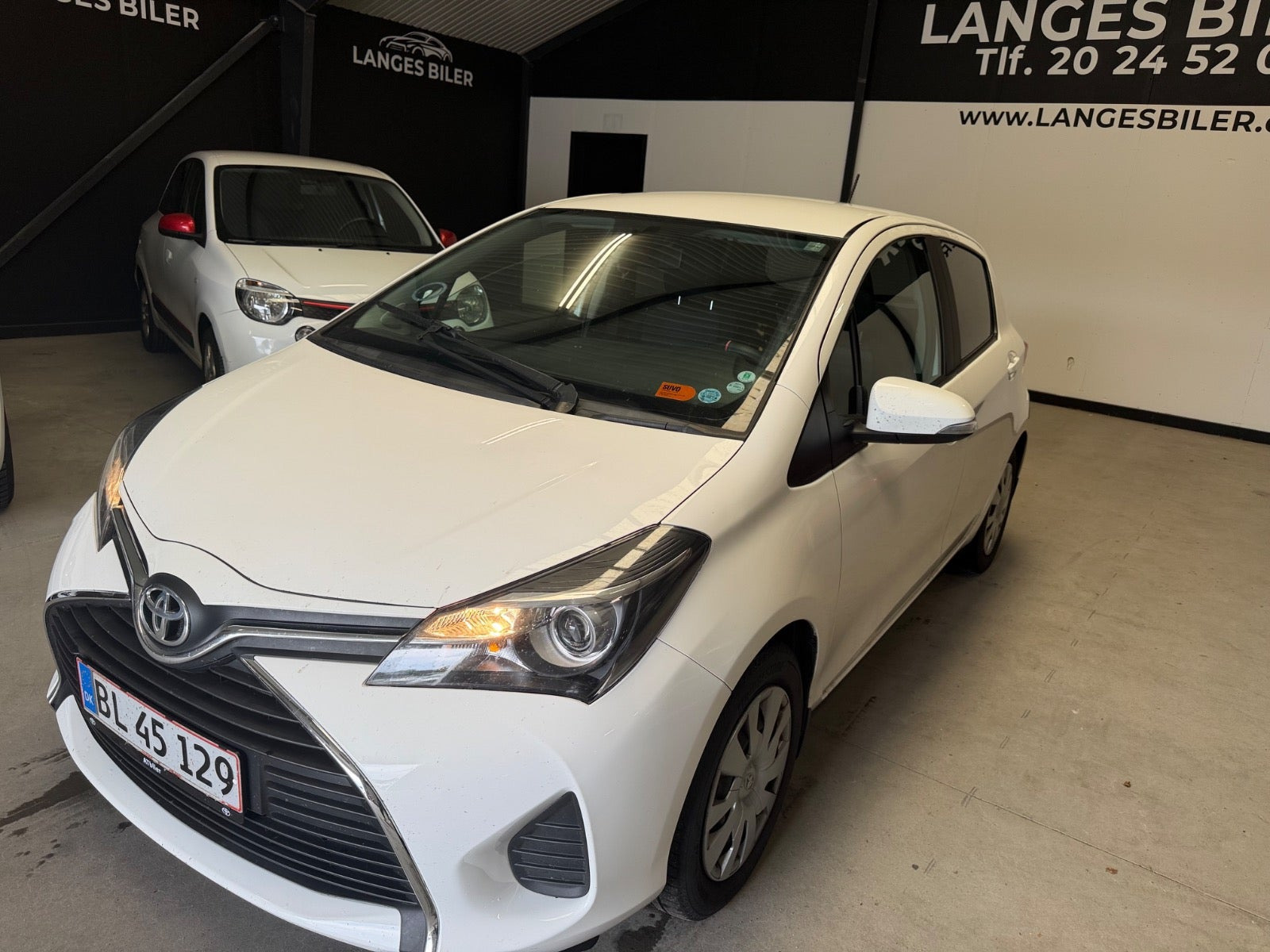 Hvid Toyota Yaris fra 2017