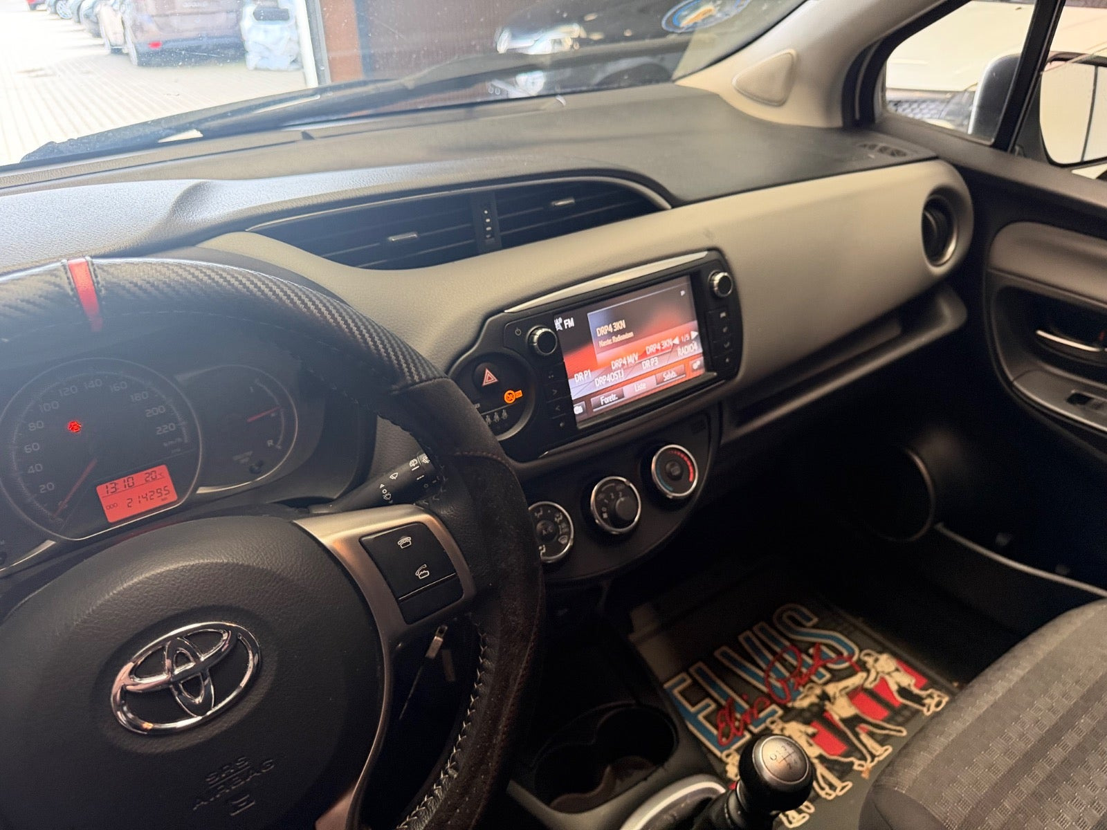 Hvid Toyota Yaris fra 2017
