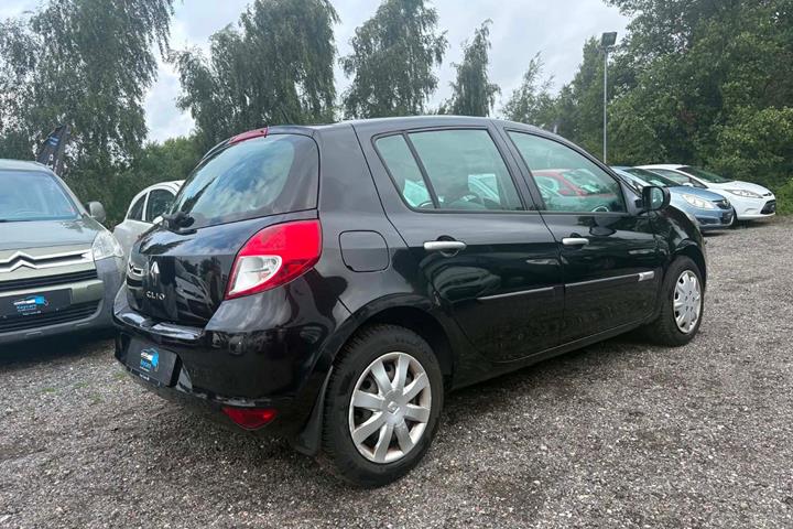 Sort Renault Clio III fra 2012