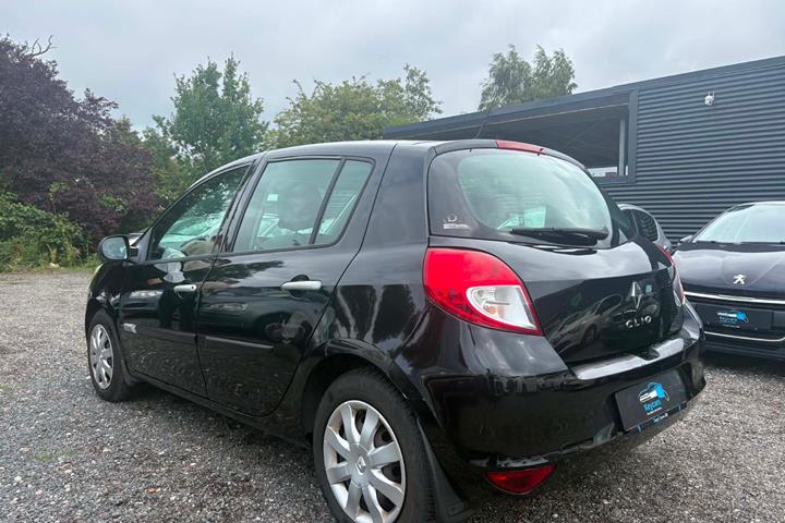 Sort Renault Clio III fra 2012