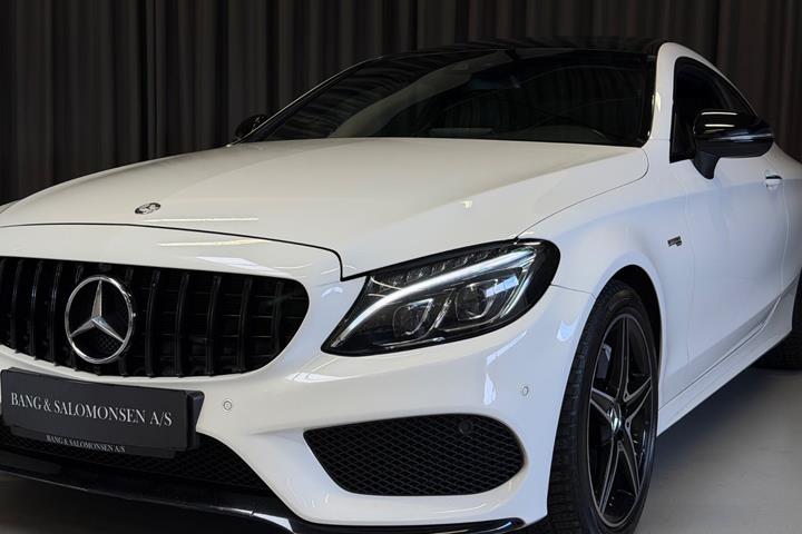 Hvid Mercedes C43 fra 2017