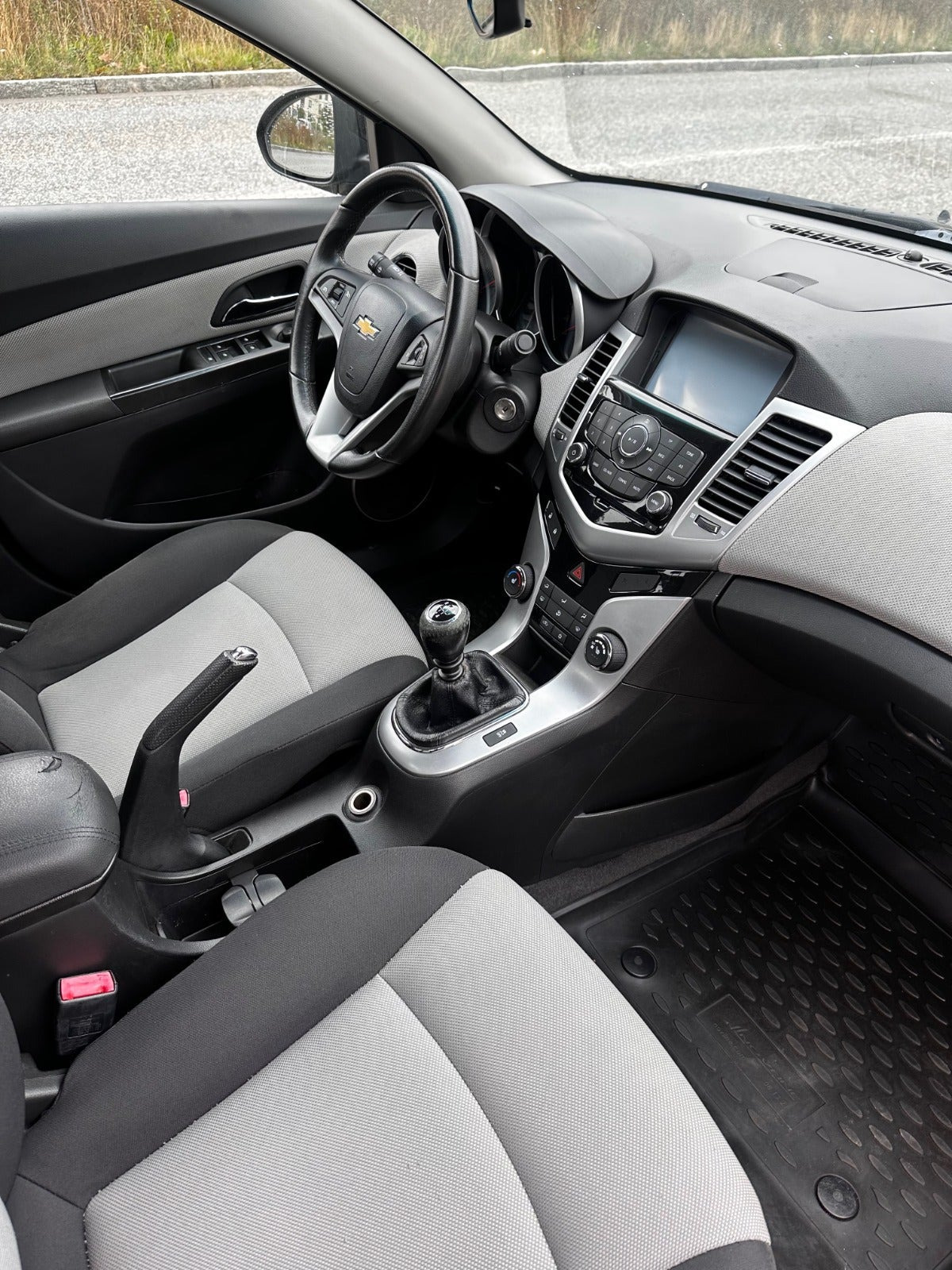Sort Chevrolet Cruze fra 2011