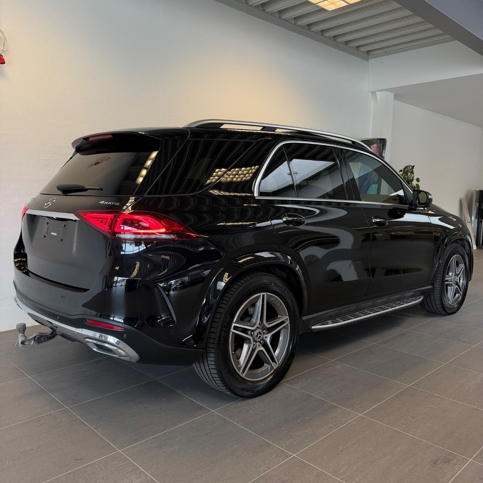 Sort Mercedes GLE350 de fra 2022