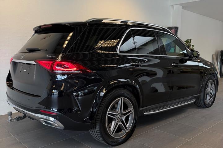 Sort Mercedes GLE350 de fra 2022