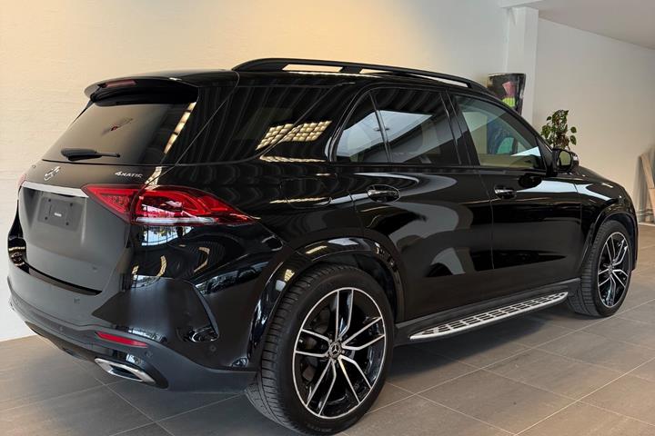 Sort Mercedes GLE350 de fra 2022